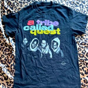 vintage tribe called quest tee sz small